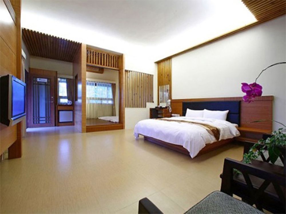 Flying Villa Nantou Ngoại thất bức ảnh