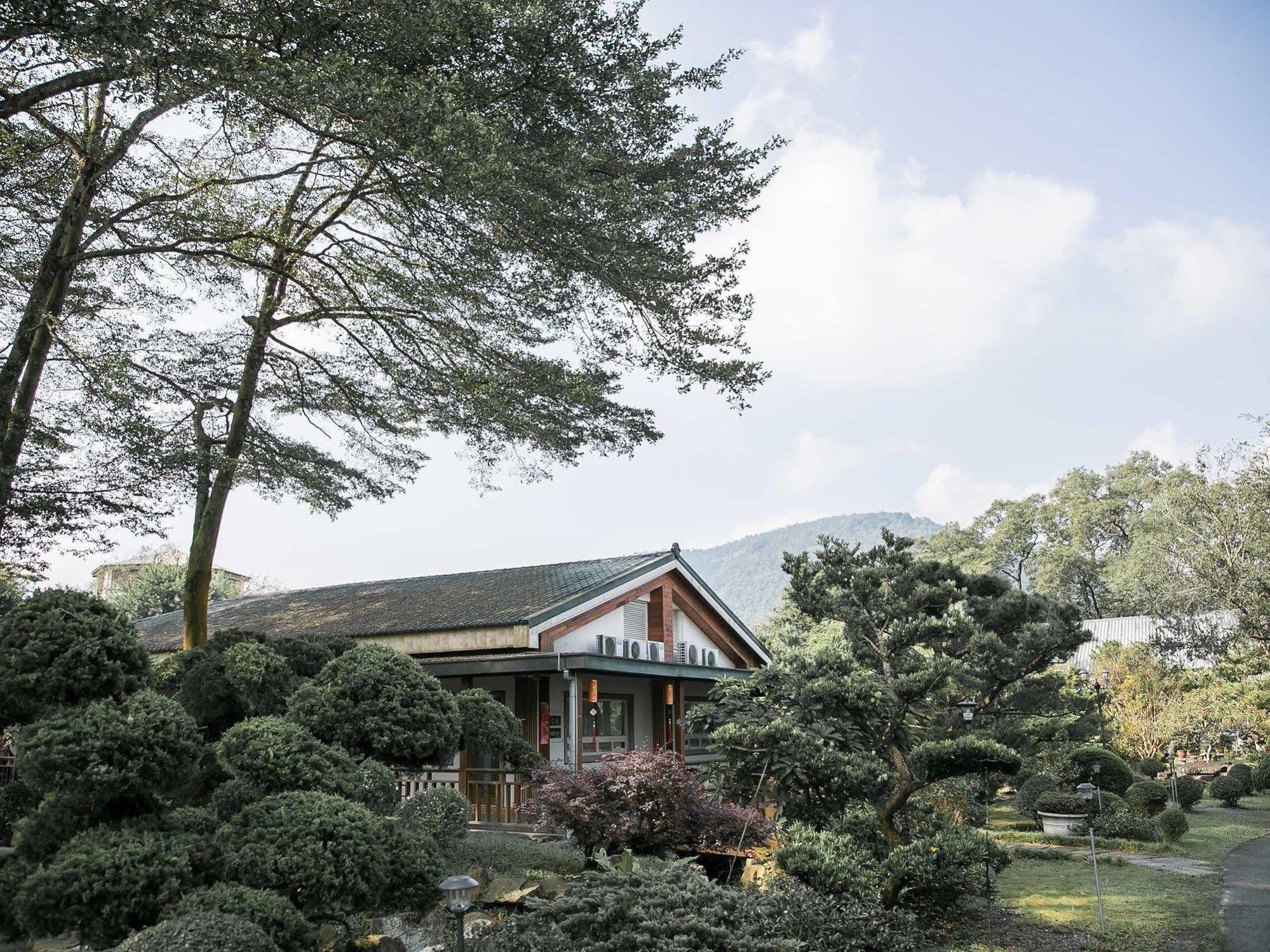 Flying Villa Nantou Ngoại thất bức ảnh