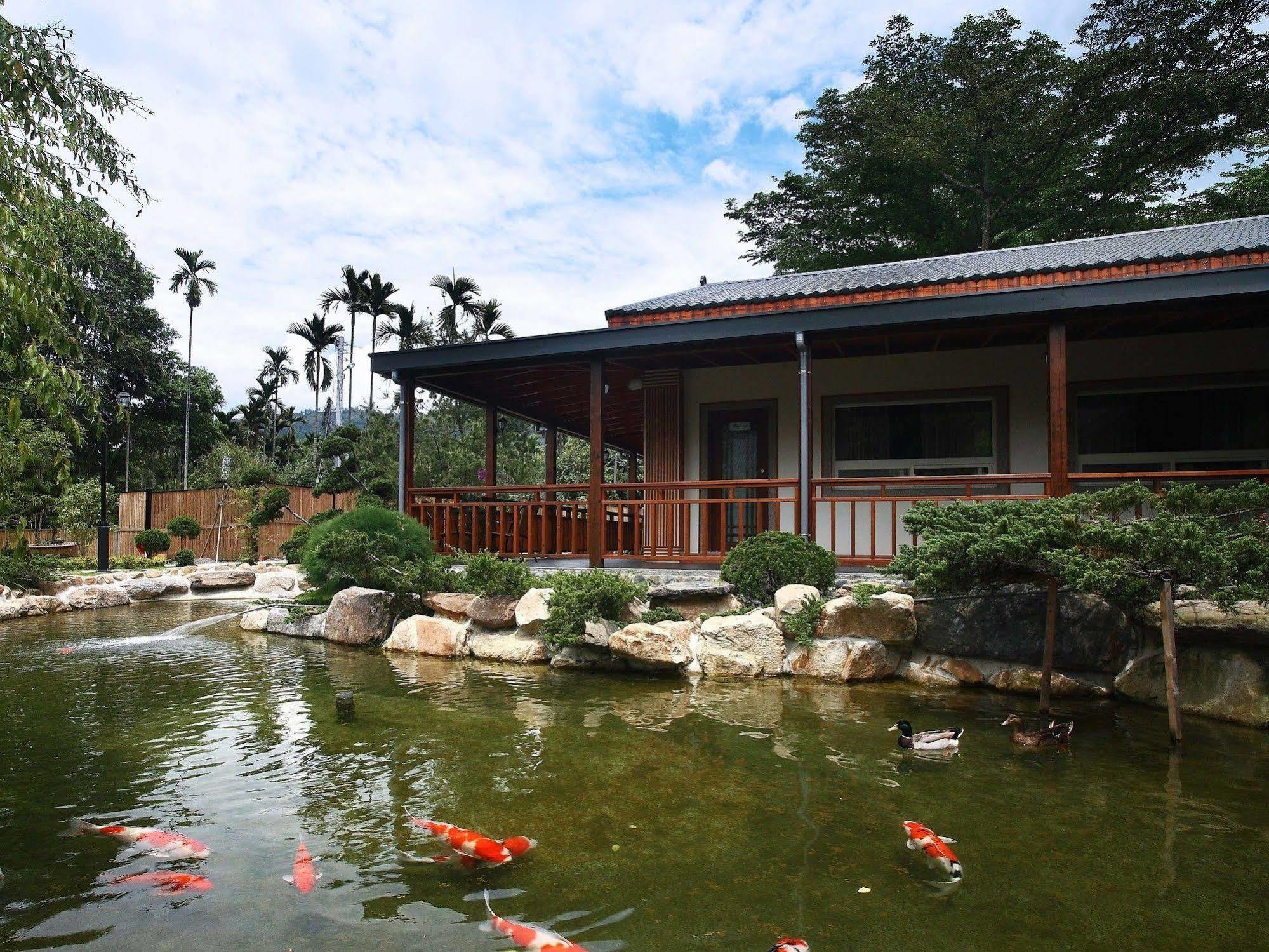 Flying Villa Nantou Ngoại thất bức ảnh